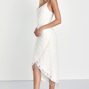 NWT • LULU’S • Stunning Destiny 3D Floral midi dress - Size Medium